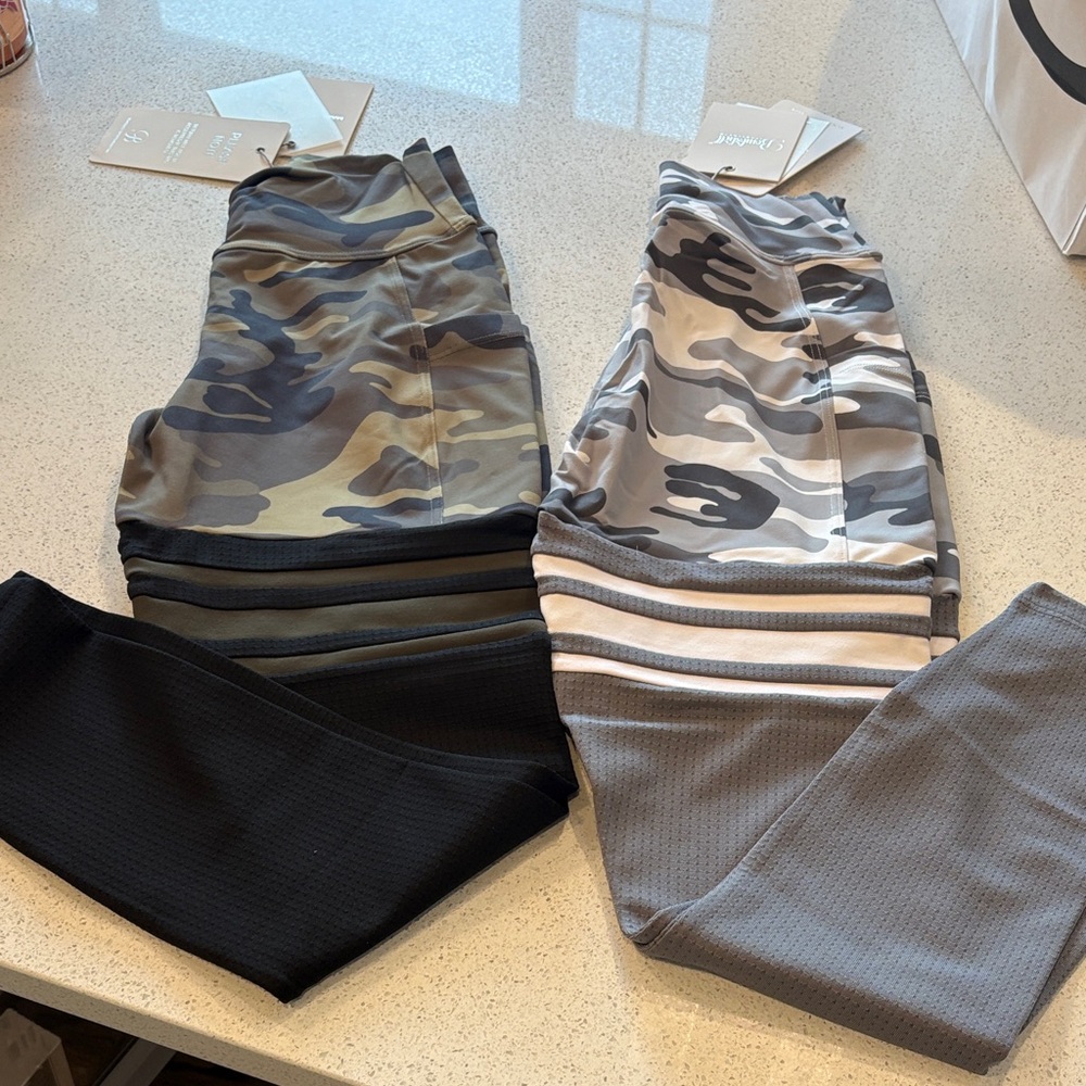 Bombshell Sportswear Camo Leggings Duo - Olive Green & Gray